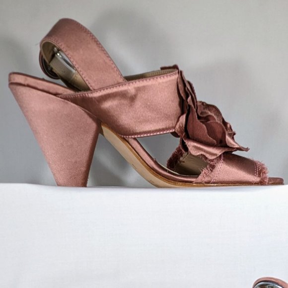 Like New EU 37 Pink Fabric Wedge Heel W/Fabric Flower, Michael Dass - Picture 7 of 10